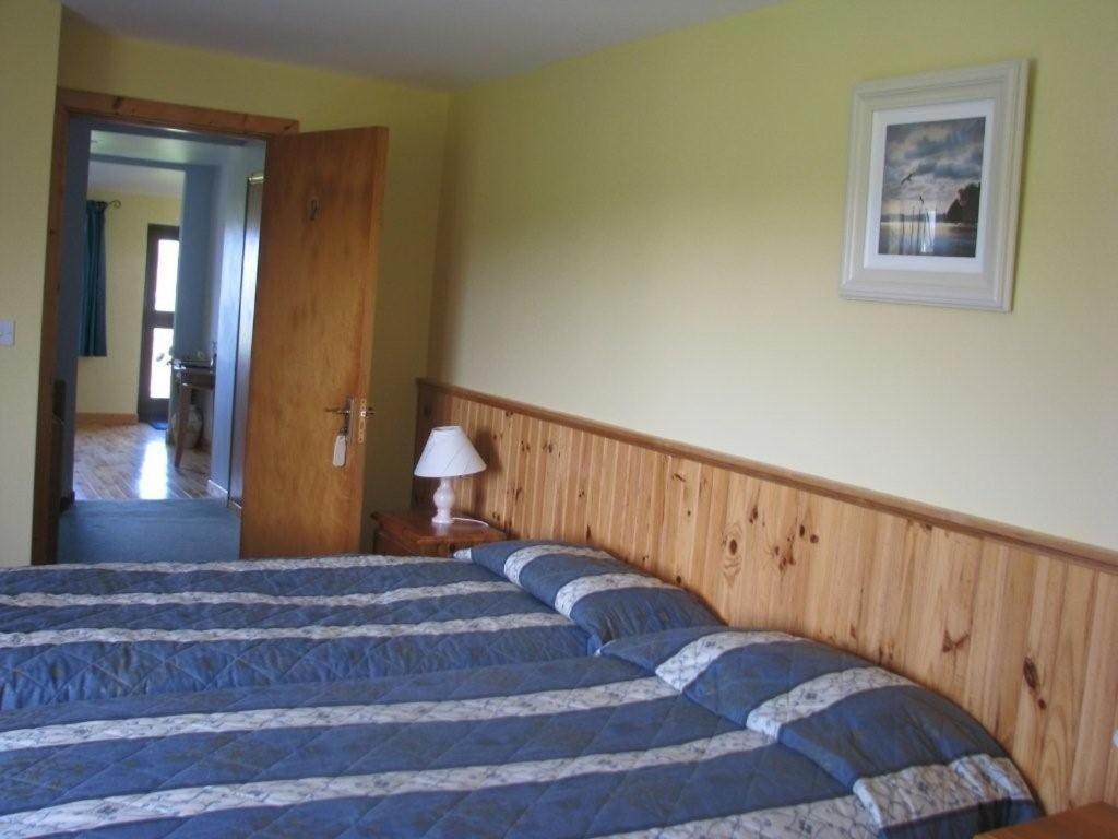 Decourcey'S Hazelbrook Farmhouse B&B Cleggan Zimmer foto