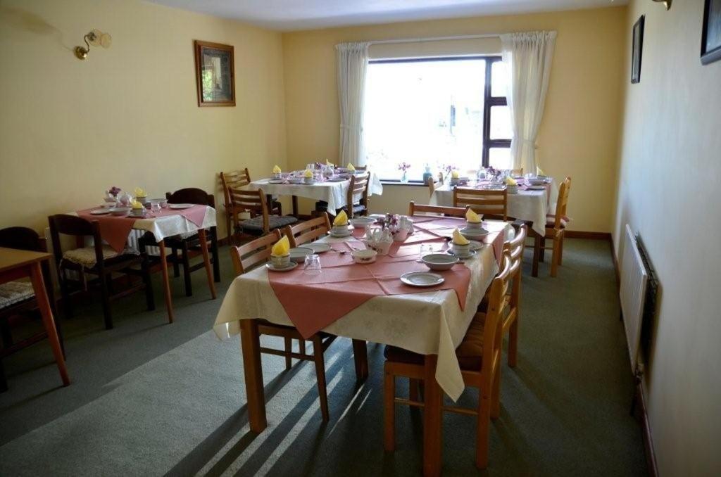 Decourcey'S Hazelbrook Farmhouse B&B Cleggan Exterior foto
